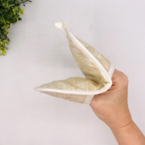 Set of 2 Finger Hotpad Potholders, Neutral We The People Patriotic, 2 Piece Set - Picture 5 of 6